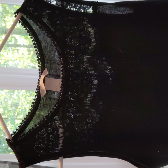 3 Lace Tank Tops: Aeropostale, H&M, xhilaration, S crochet racerback bundle set - Picture 14 of 16